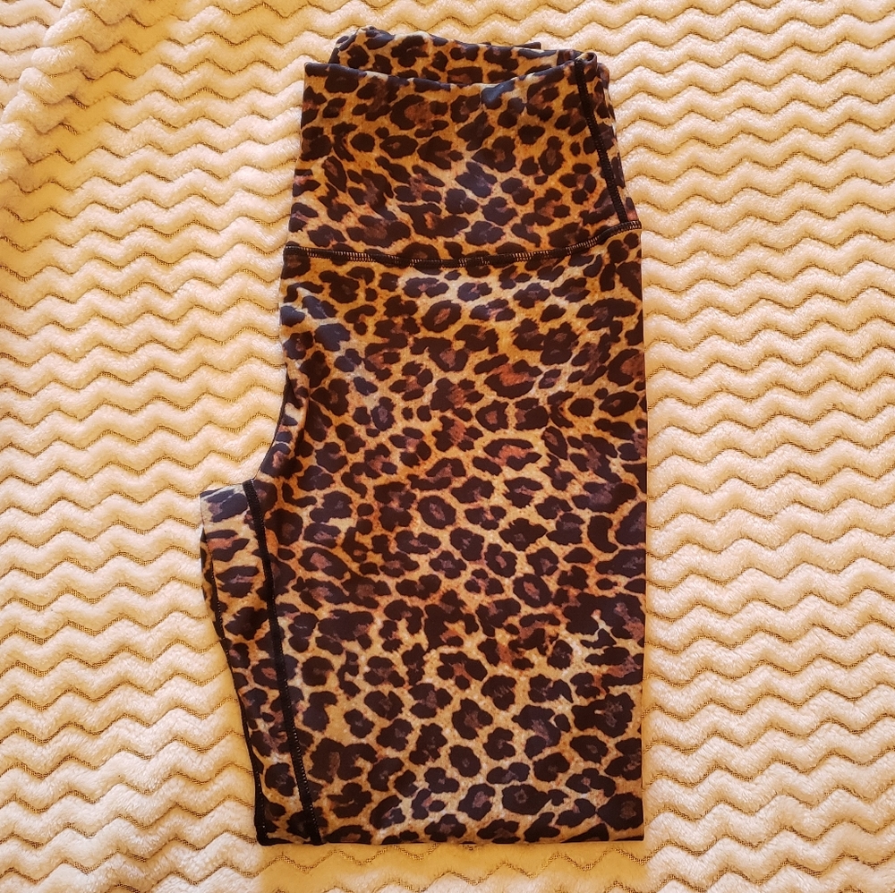 Cute Animal Print Leggings - EUC